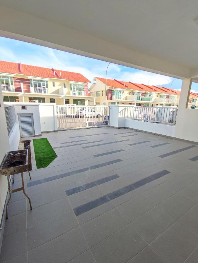 Spacious Family House At Desaru Harmonia 2 Buitenkant foto